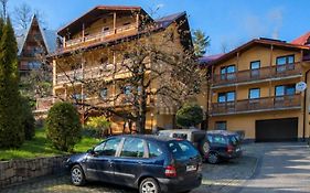 Pokoje i Apartamenty U DRAGONKA Śniadania i Obiady